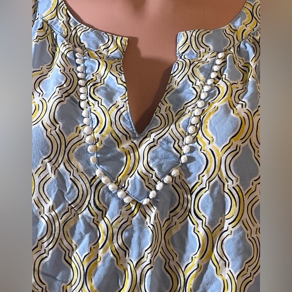 Crown & Ivy Women’s size XXL sleeveless blue‎ & yellow shirt fancy bottom - Picture 8 of 9